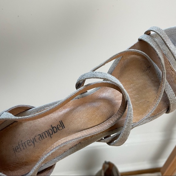 Jeffrey Campbell Despina Strappy Leather Block Heels Sandals Tan Suede Tassel 7 - Picture 7 of 9